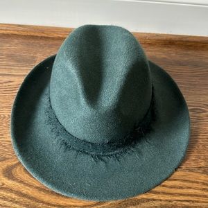 Green Felt Hat with ribbon size 58
